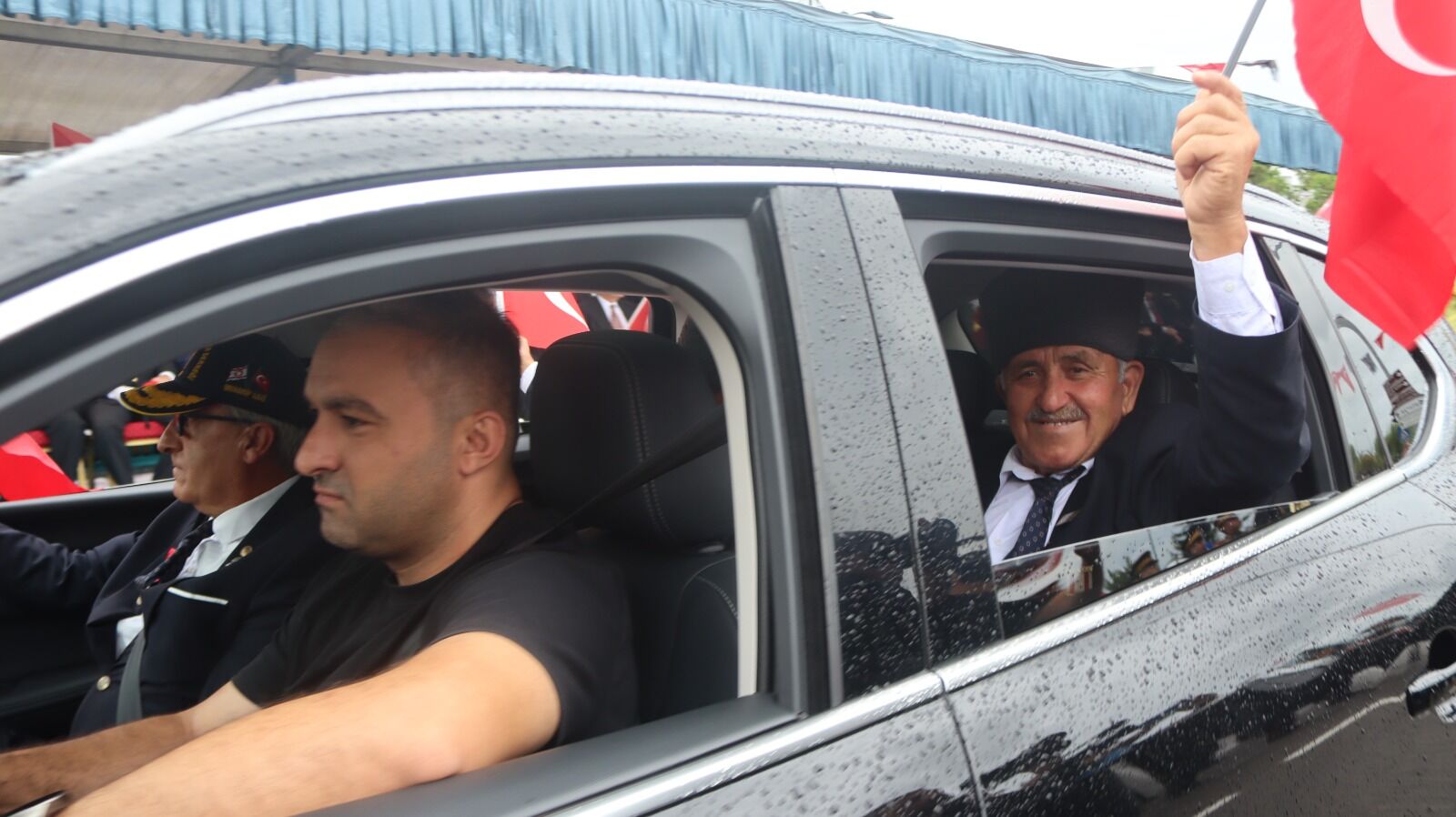 samsun haber: Samsun’da 30 Ağustos coşkusu yağmura rağmen sürdü