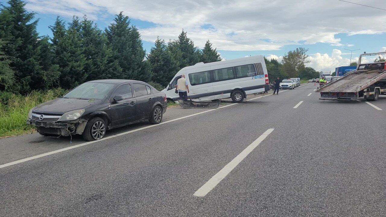 samsun haber Samsun’da zincirleme kaza! Araçlar yoldan savruldu