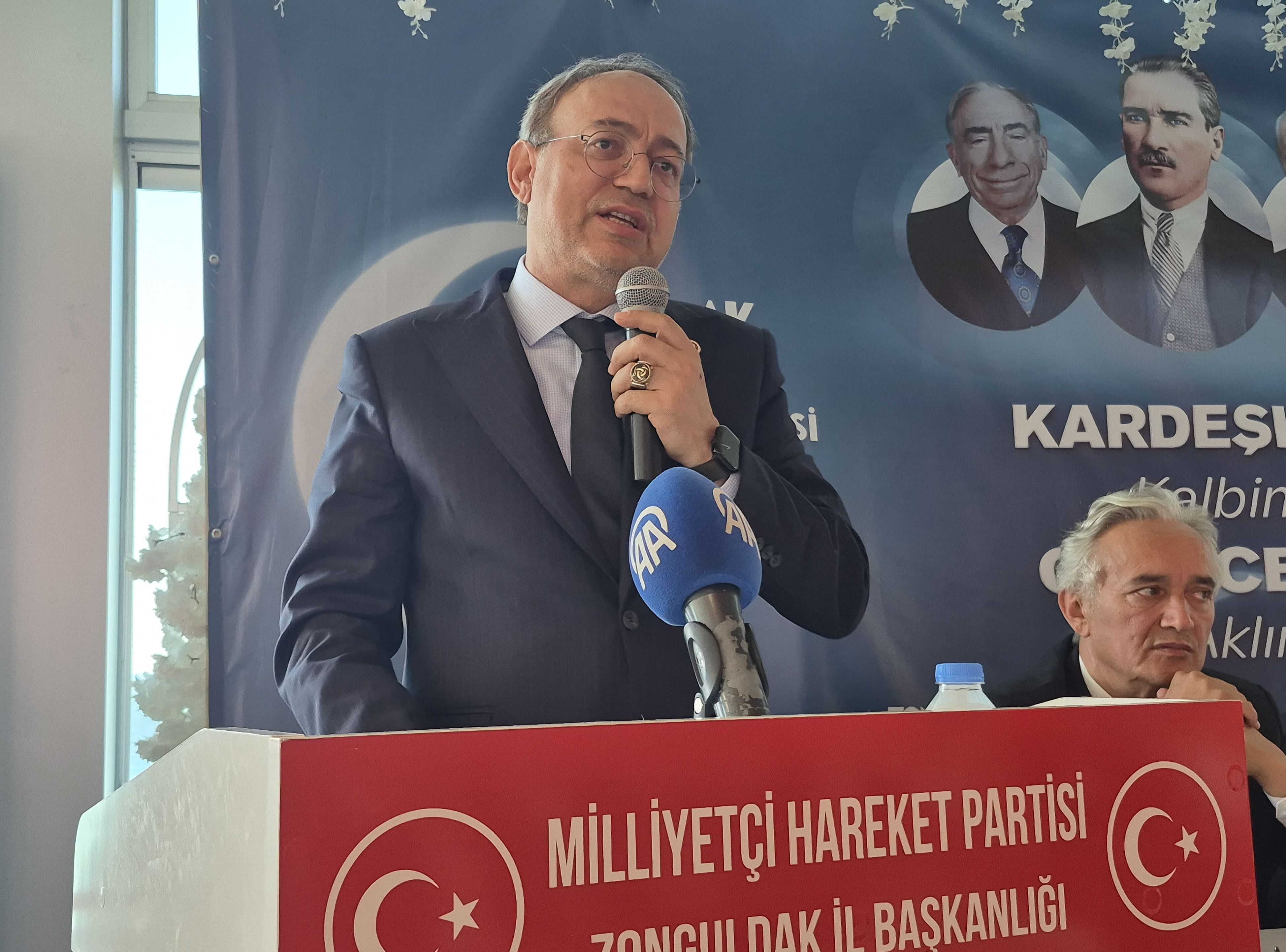 Samsun Haber: MHP'li İlyas Topsakal: “Güçlü olmak tek başına yetmez”
