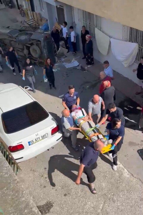 Samsun'da feci kaza! 5 metreden aşağı uçtu!