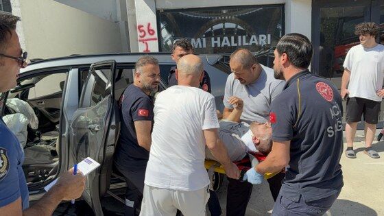 samsun haber: Samsun’da kontrolden çıkan otomobil duvara çarptı: 3 yaralı