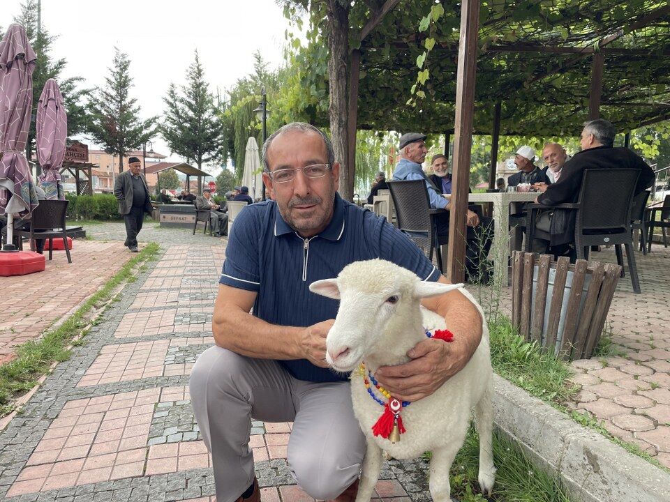 samsun haber kavak’ın maskotu oldu! Tertip’i gören yanına koşuyor