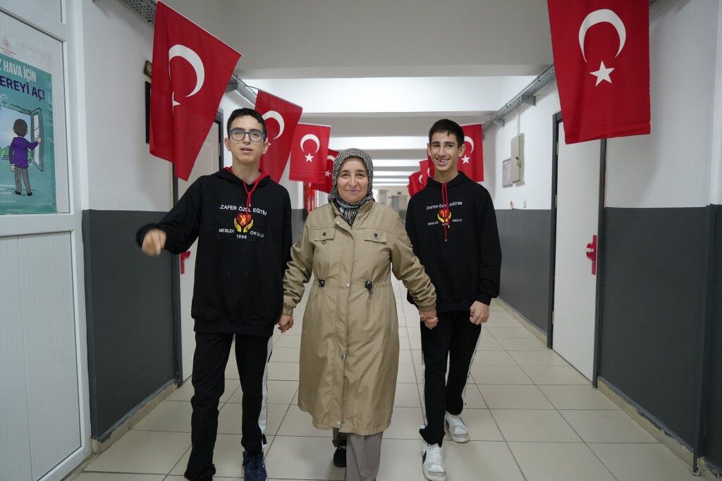 samsun haber Samsun’da fedakar anne! 16 yıldır iki oğlunun geleceği için mücadele ediyor