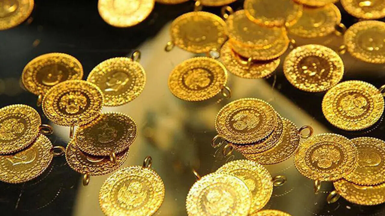 ABD'den beklenen veri geldi altın fiyatları uçuşa geçti