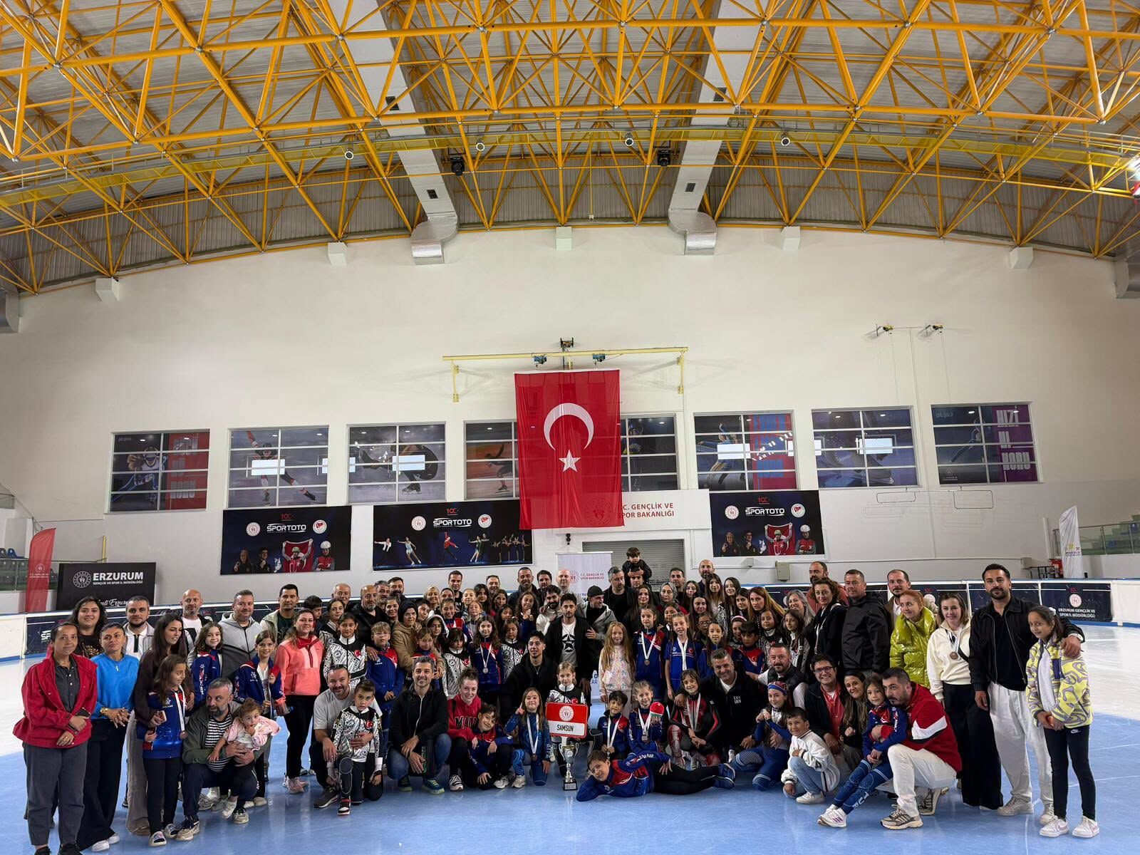 Samsun Haber: Buzda Samsun fırtınası! 28 madalyayla Türkiye üçüncülüğü