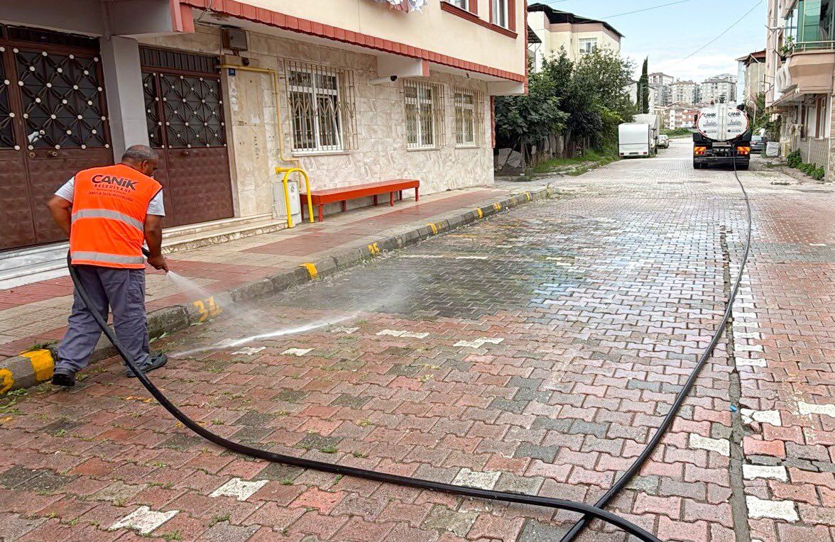 Samsun Haber:Canik’te temizlik ve yıkama çalışmaları sürüyor