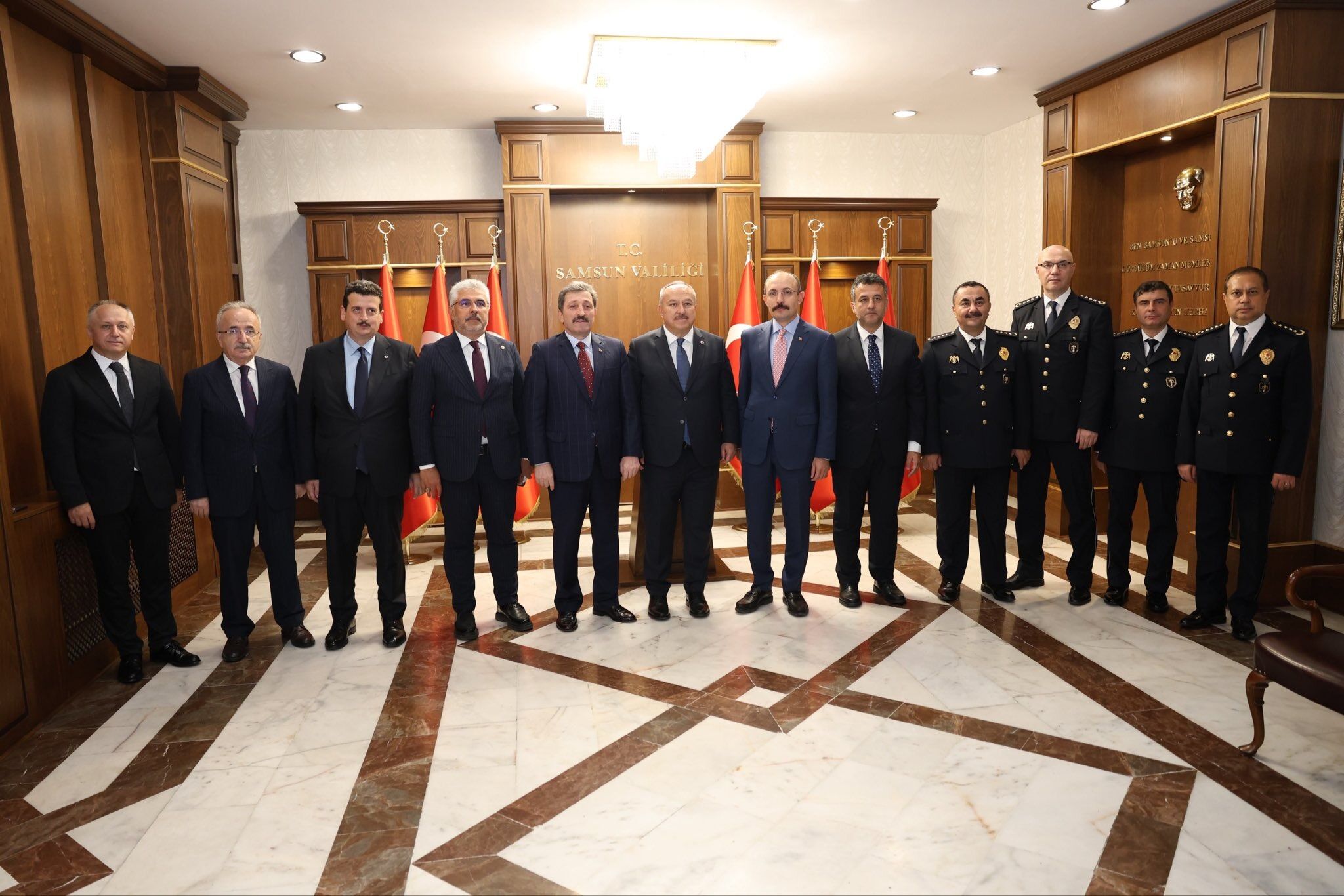 Samsun’da emniyet gündemi: Üst düzey heyet Valilikte