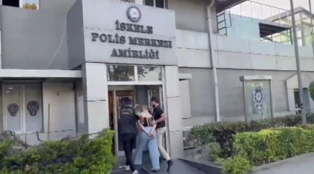 samsun haber: Samsun'dan 8 yıllık firar İstanbul'da kadın kılığında sona erdi!
