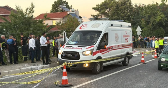 Fındık işçilerini taşıyan araçla tır çarpıştı! Çok sayıda ölü yaralı var