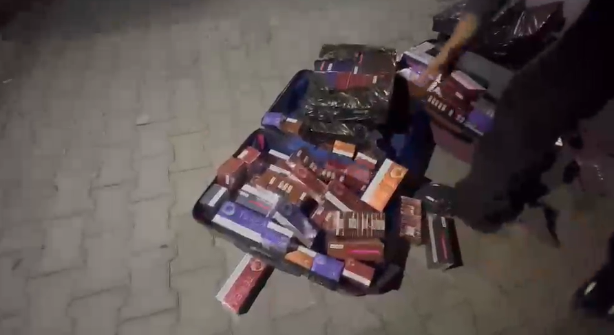 Samsun’da kaçakçılık operasyonu: Valiz valiz ele geçirildi