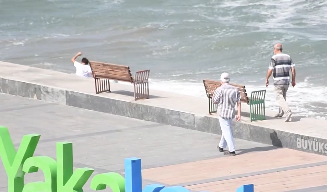 Samsun’da tehlikeli oyun! Zabıta hemen müdahale etti