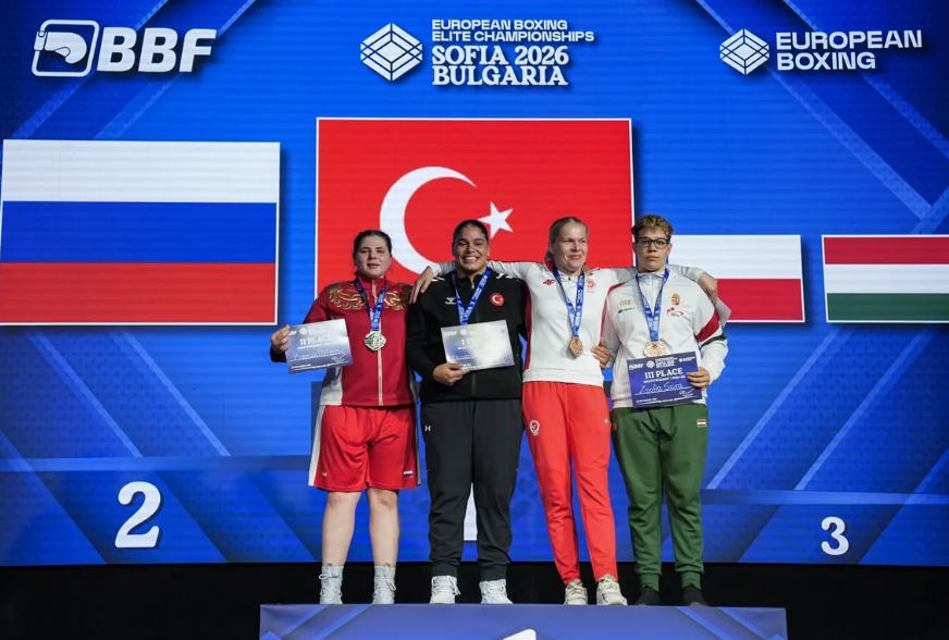 Milli boksör Havvanur Kethüda Avrupa şampiyonu oldu