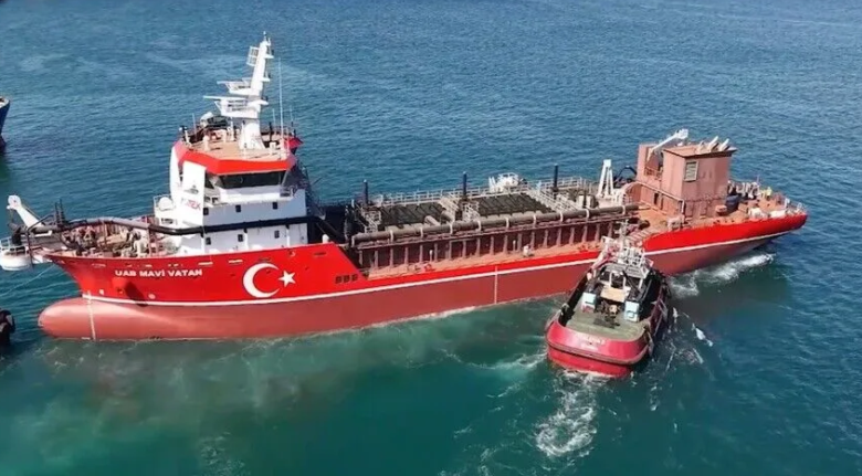 Türkiye’nin ilk yerli gemisi suya indirildi! Uraloğlu duyurdu