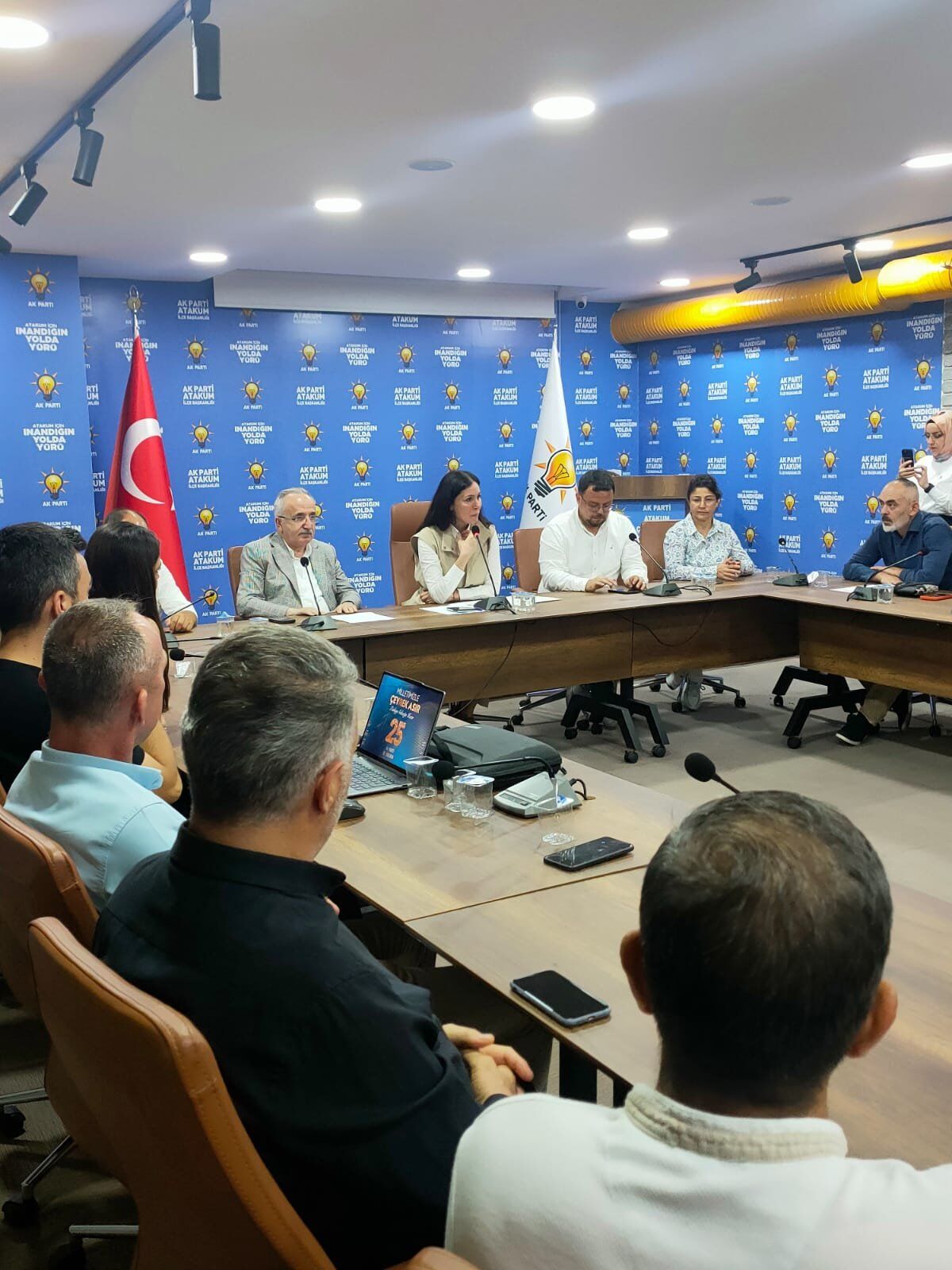 samsun haber: AK Partili Çiğdem Karaaslan Atakum’da teşkilat ve esnafla buluştu