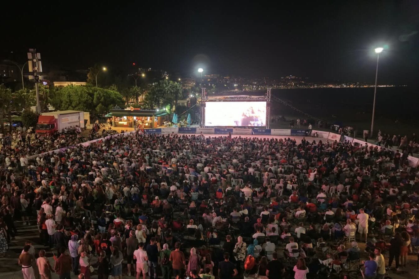 Samsun Haber: Filenin Sultanları’nın zaferi Samsun’da dev ekranda izlendi