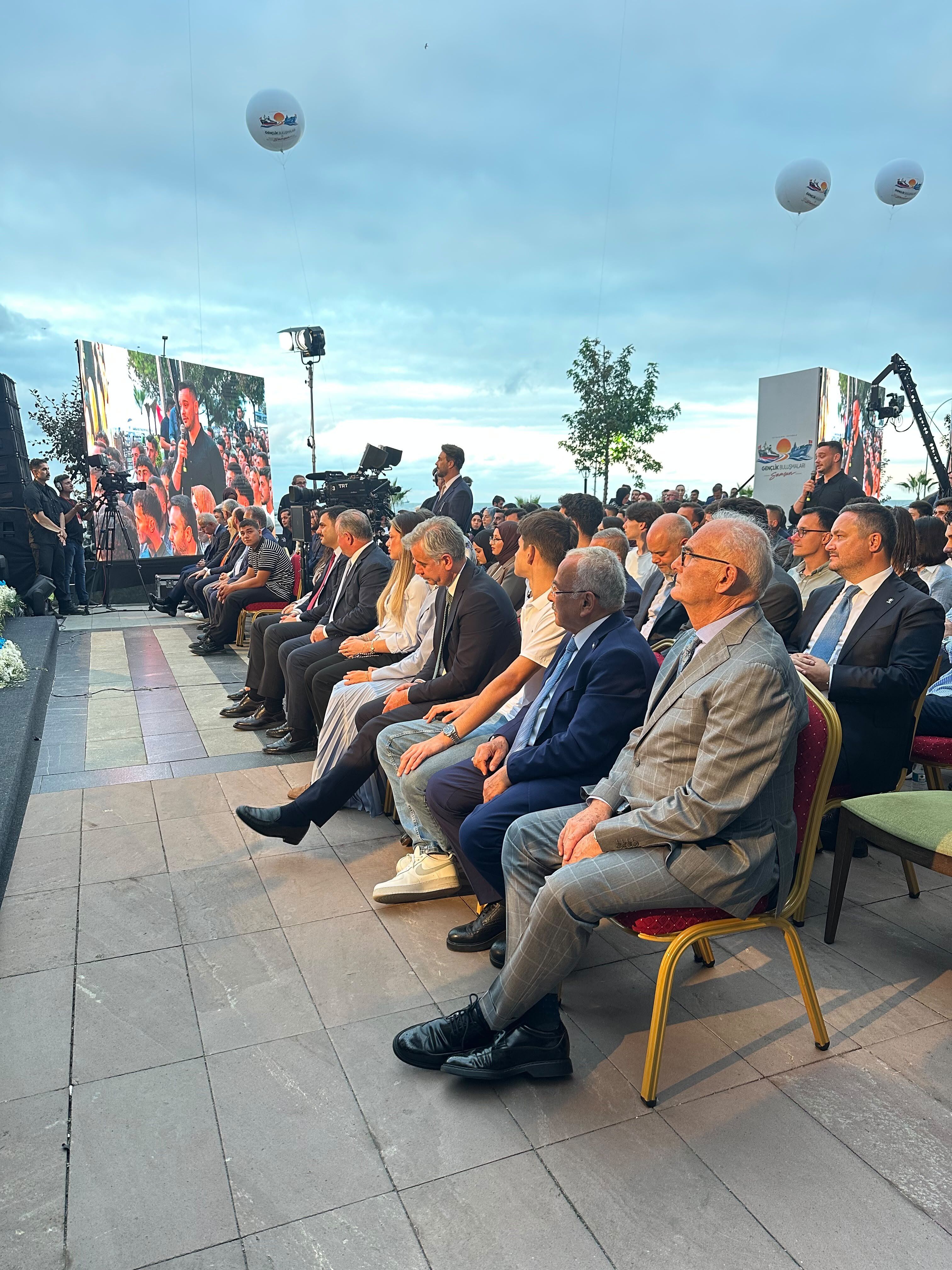 Cumhurbaşkanı Erdoğan Samsun’da gençlerle buluştu