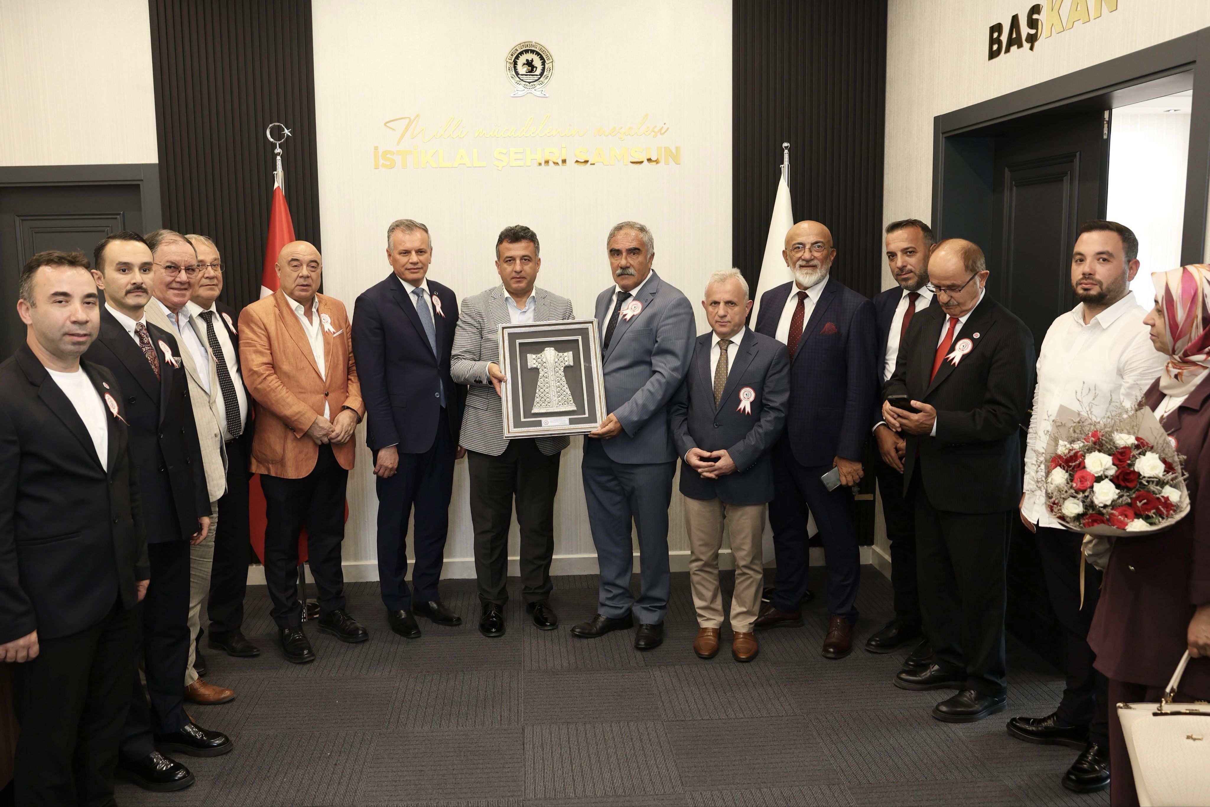Samsun Haber: Ahilik Haftası’nda esnaf temsilcilerinden Halit Doğan’a ziyaret