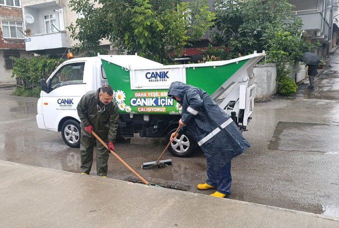 Samsun haber.. Canik’te sağanak yağışa karşı ekipler sahada