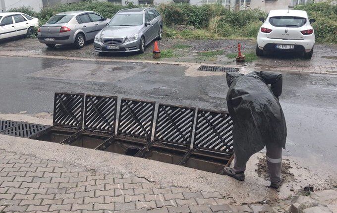 Samsun haber.. Canik’te sağanak yağışa karşı ekipler sahada