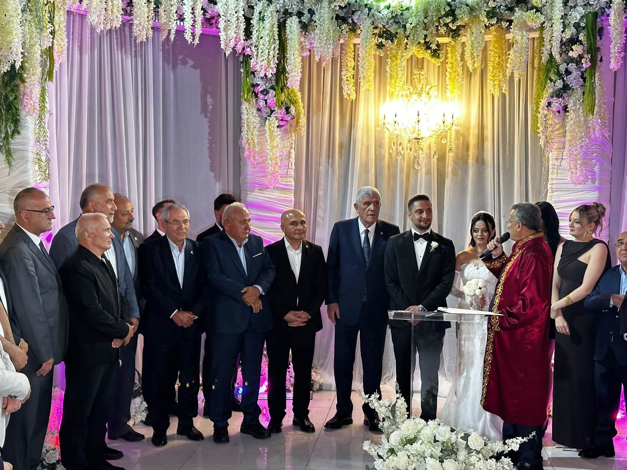 Samsun Haber: Aksoy ve Güdür ailelerinin mutlu gününde önemli isimler buluştu