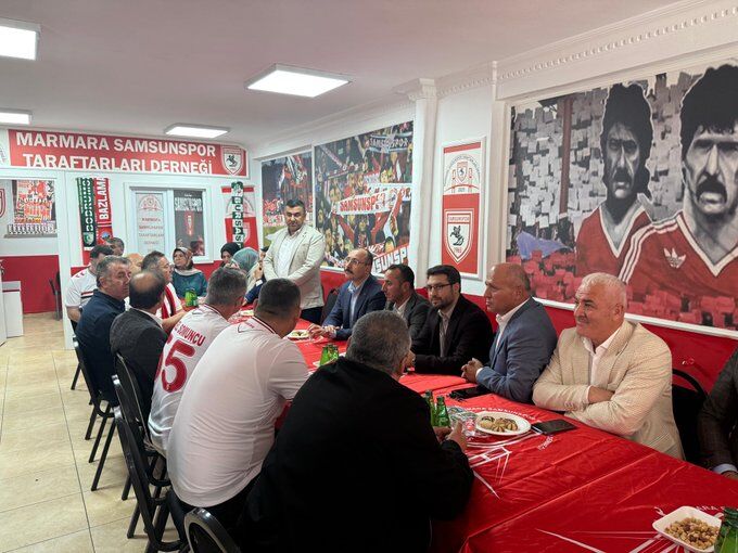 Dr. Mehmet Muş, Esenyurt’ta Samsunspor taraftarlarıyla buluştu