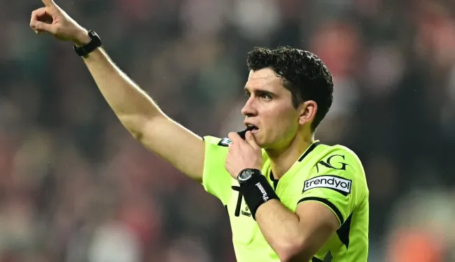 Samsunspor Haber:Kocaelispor-Samsunspor maçının hakemi kim oldu?