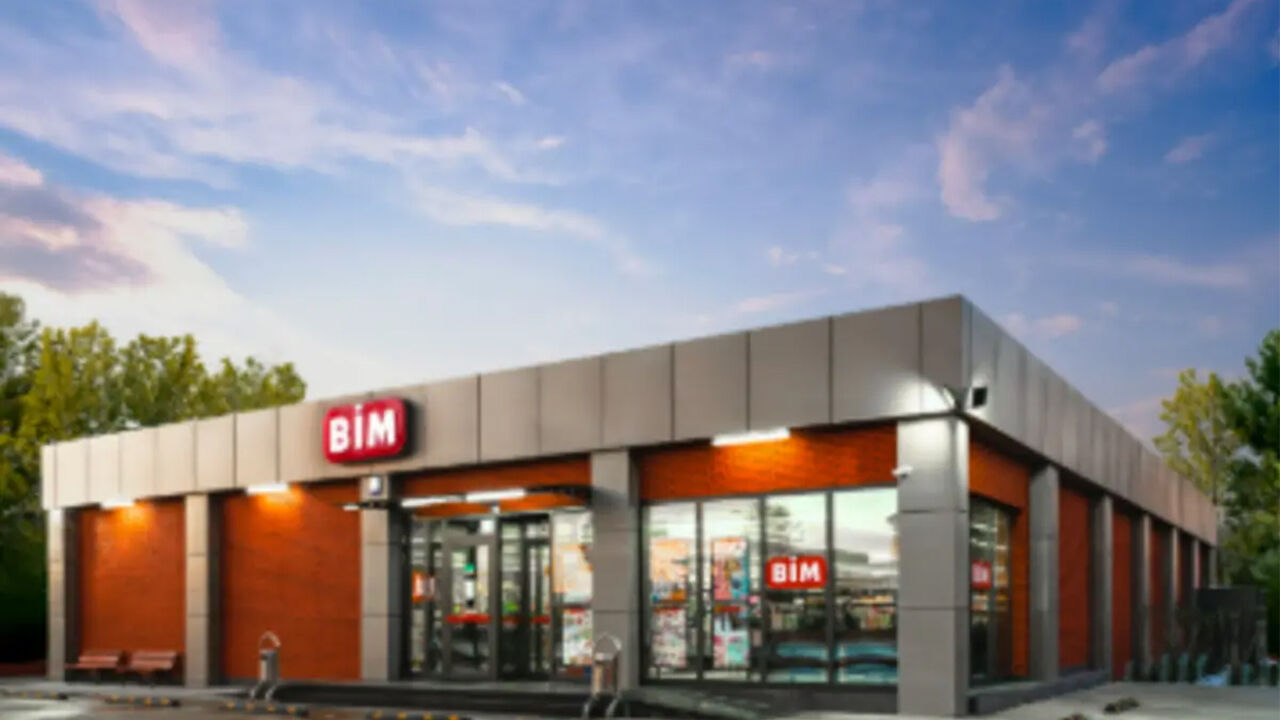 Market devinden bankacılık hamlesi: Yeni banka kuruldu