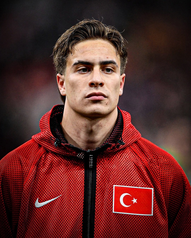 Montella kara kara düşünüyor! Fransa maçı öncesi kritik eksikler