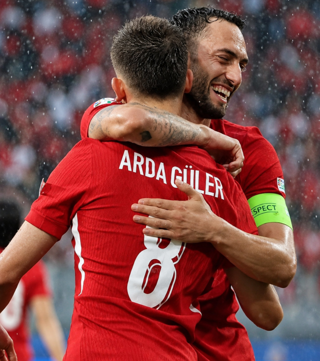 Montella kara kara düşünüyor! Fransa maçı öncesi kritik eksikler