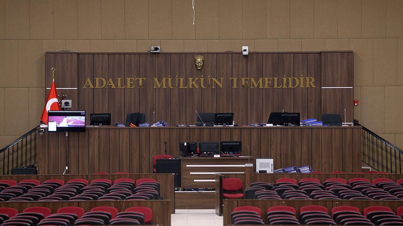 Onlarca avukat gözaltında! Ünlü hukuk bürolarına baskın