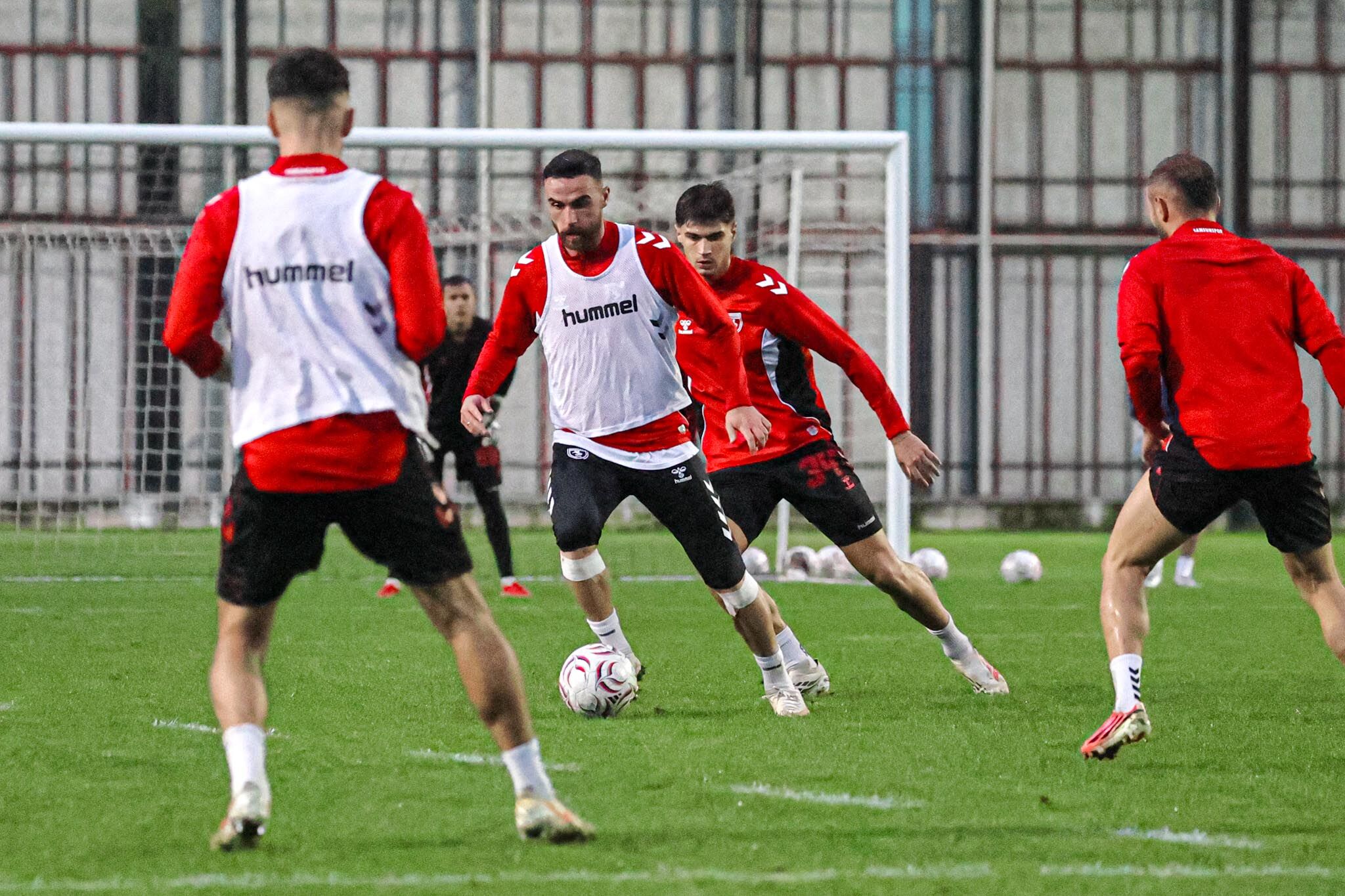 Samsunspor’da Fatih Kaya sevinci! Takımla çalışmalara başladı
