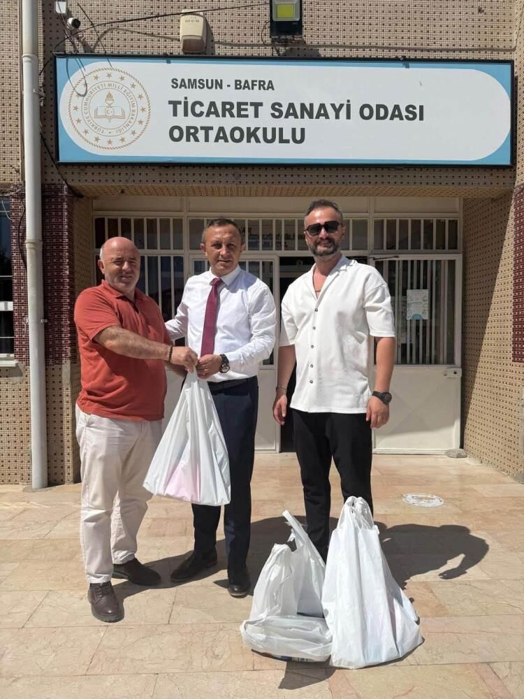 Samsun Haber: Samsun Bafra’da öğrencilere kırtasiye desteği