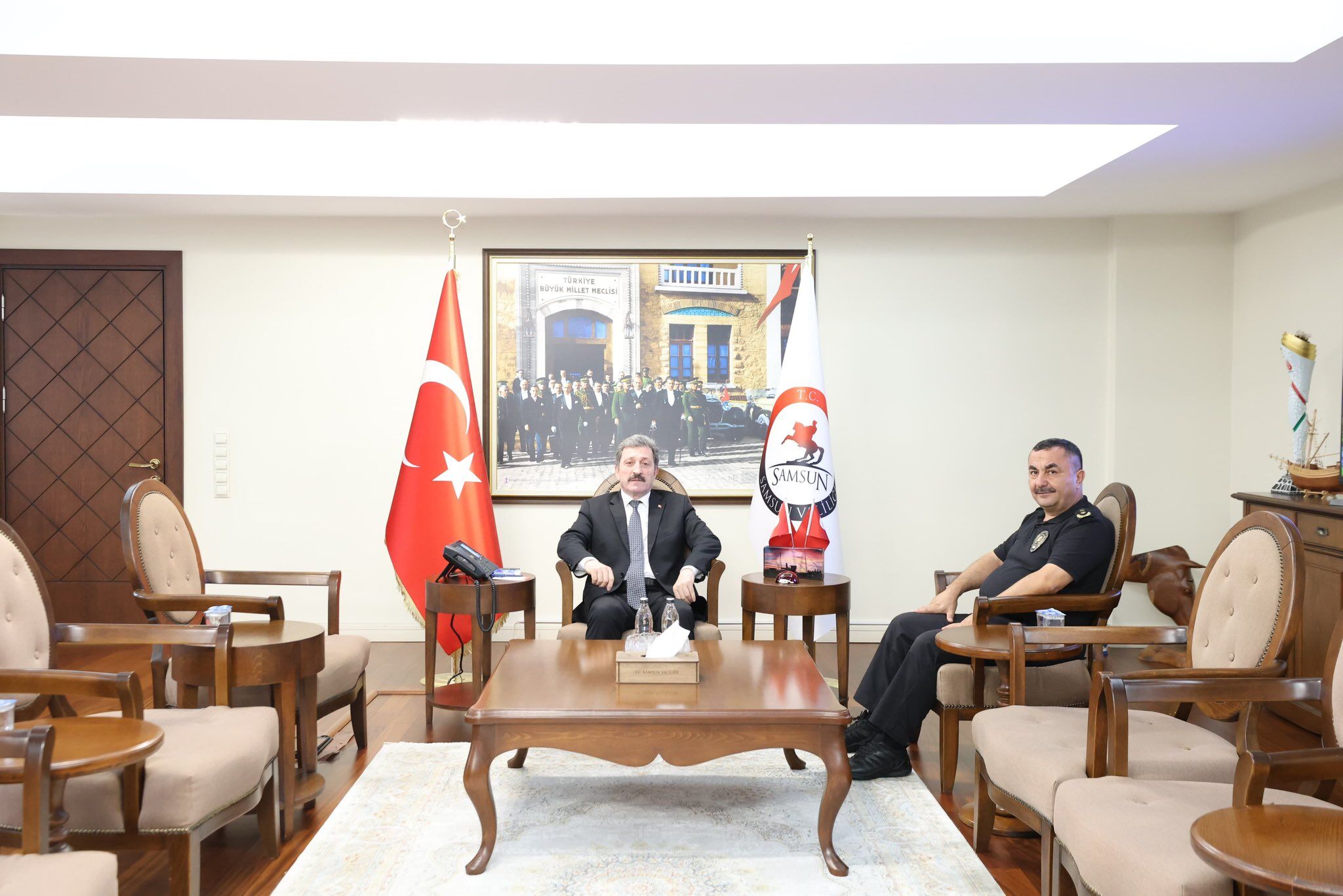 Samsun Haber: Samsun eski İl Emniyet Müdürü Arıbaş’tan Vali Tavlı’ya veda