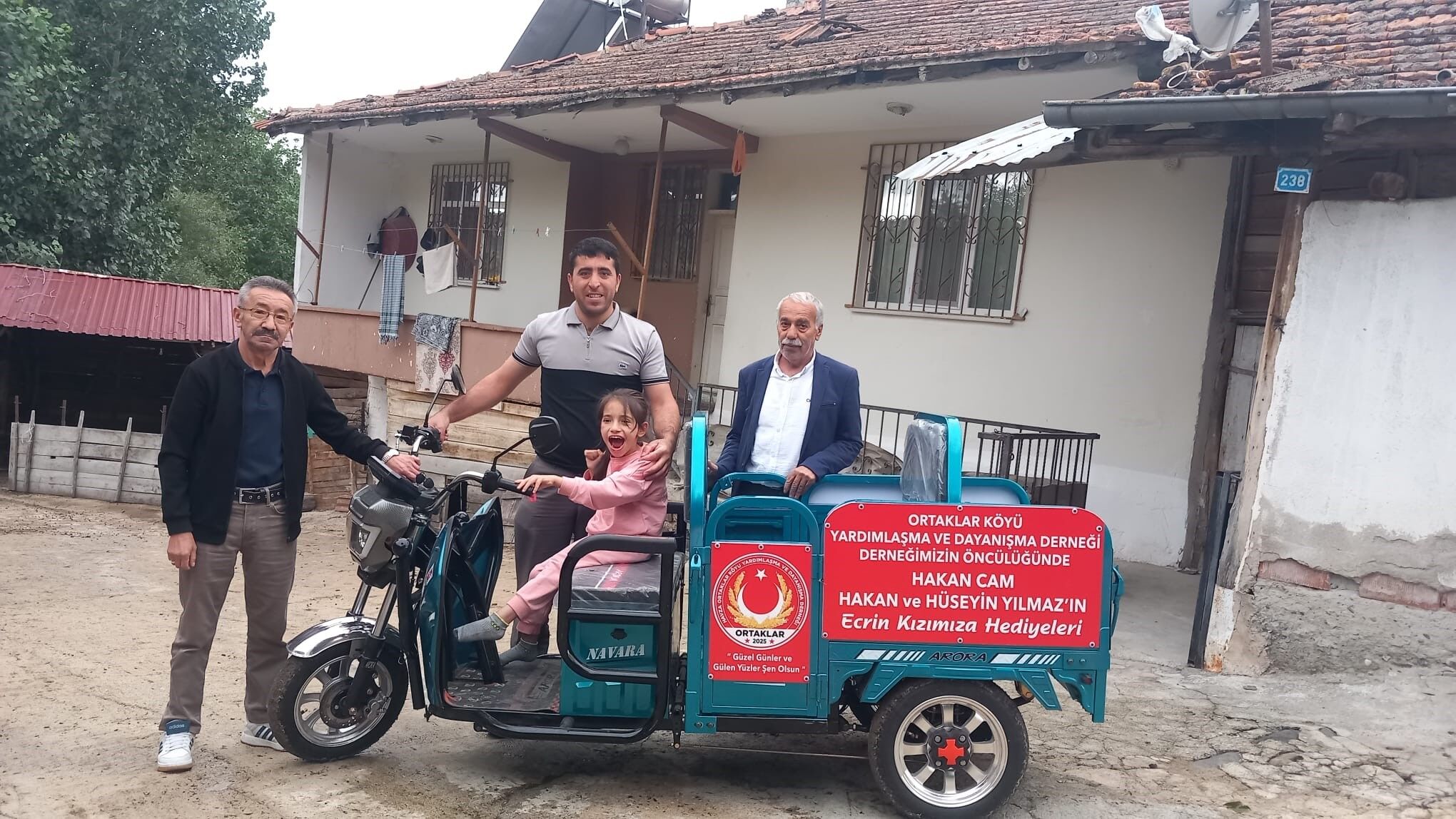 Samsun Haber Samsunda Minik Ecrine Anlamli Hediye (1)