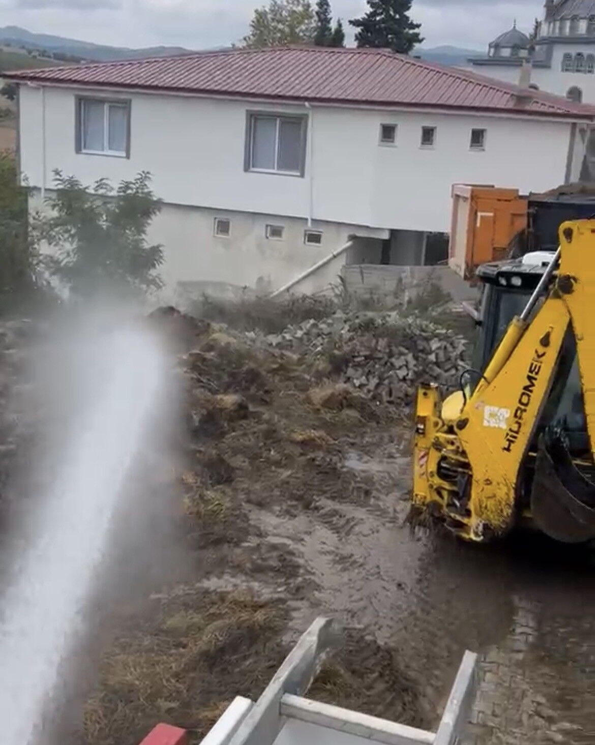 Samsun Haber: Samsun’da alevler samanlığı küle çevirdi!