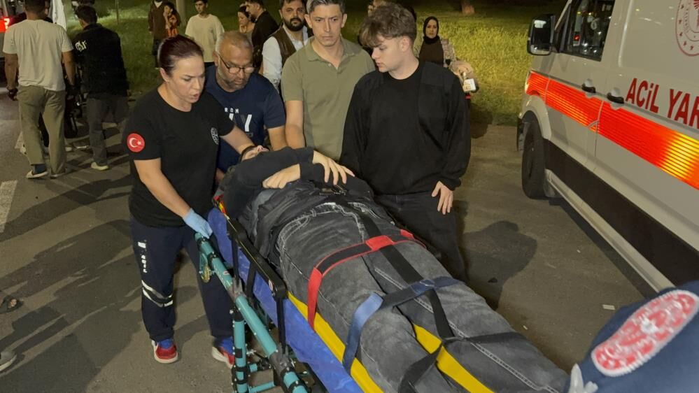 Samsun Haber: Samsun’da İki motosiklet birbirine girdi, otomobile çarptı