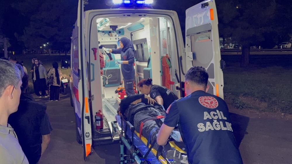 Samsun Haber: Samsun’da İki motosiklet birbirine girdi, otomobile çarptı