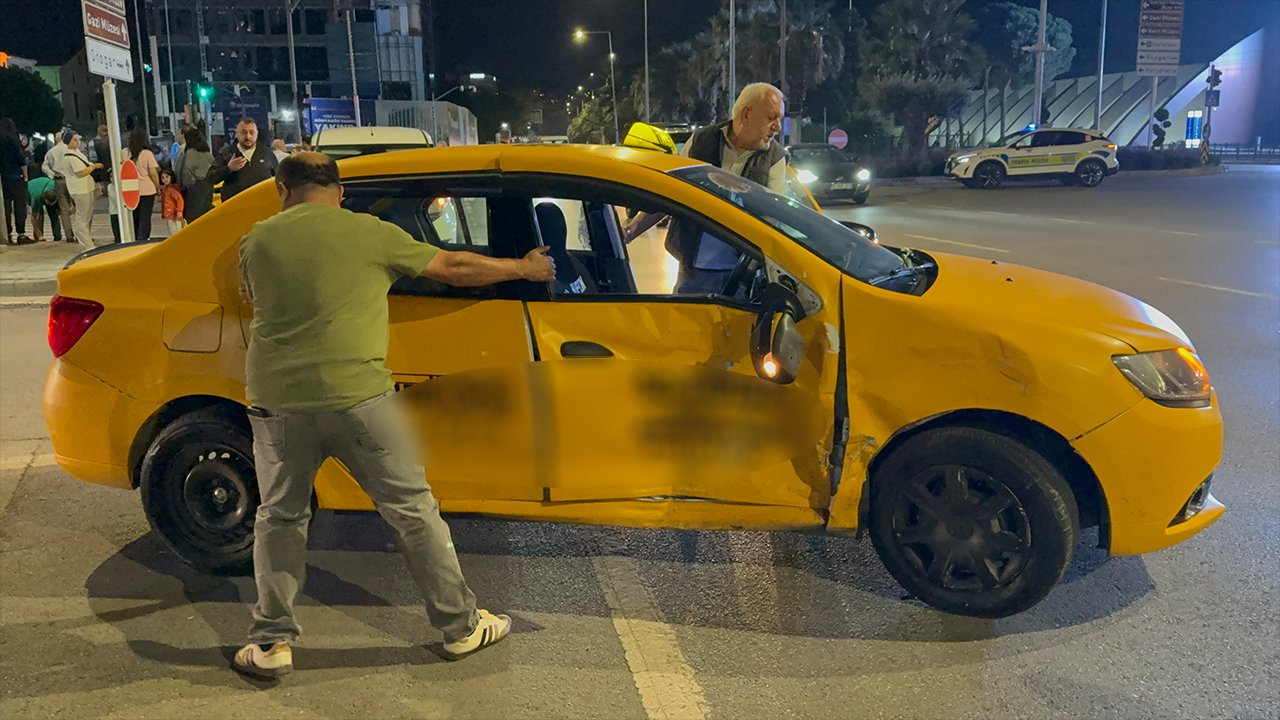 Samsun haber: Samsun’da iki taksi birbirine girdi! Yaralılar var