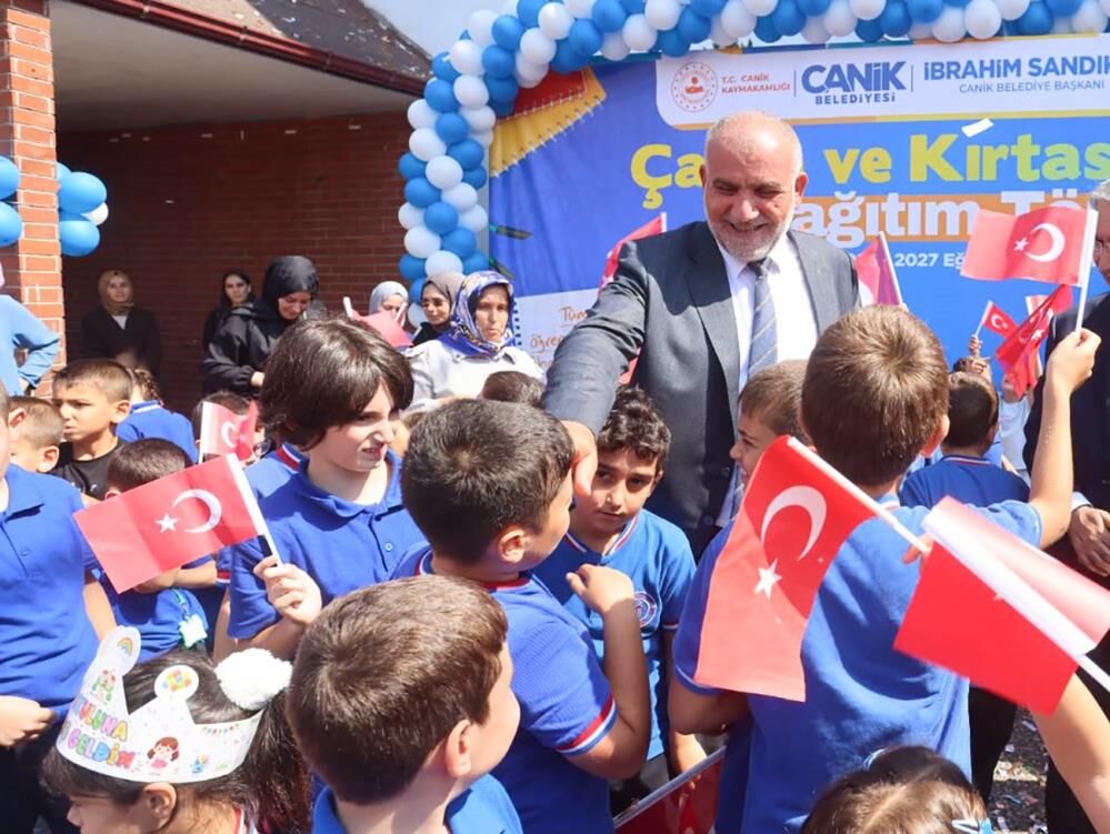 Samsun Haber: Samsun’da insansı robot CANİKMAN öğrencilerle buluştu