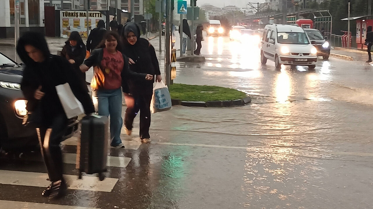 samsun haber: Samsun'da hava aniden değişecek! Meteoroloji saat saat uyardı