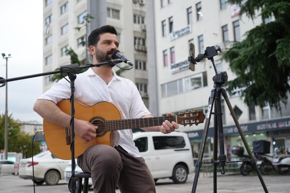 Samsun Haber: Samsun'da sokak sanatçısı meydana renk katıyor