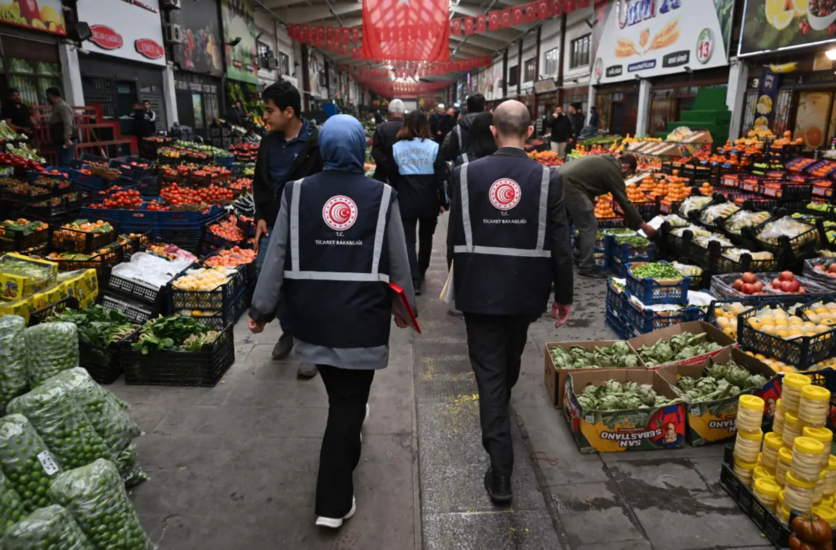 22 ilde eş zamanlı baskın: 41 yönetici için gözaltı kararı