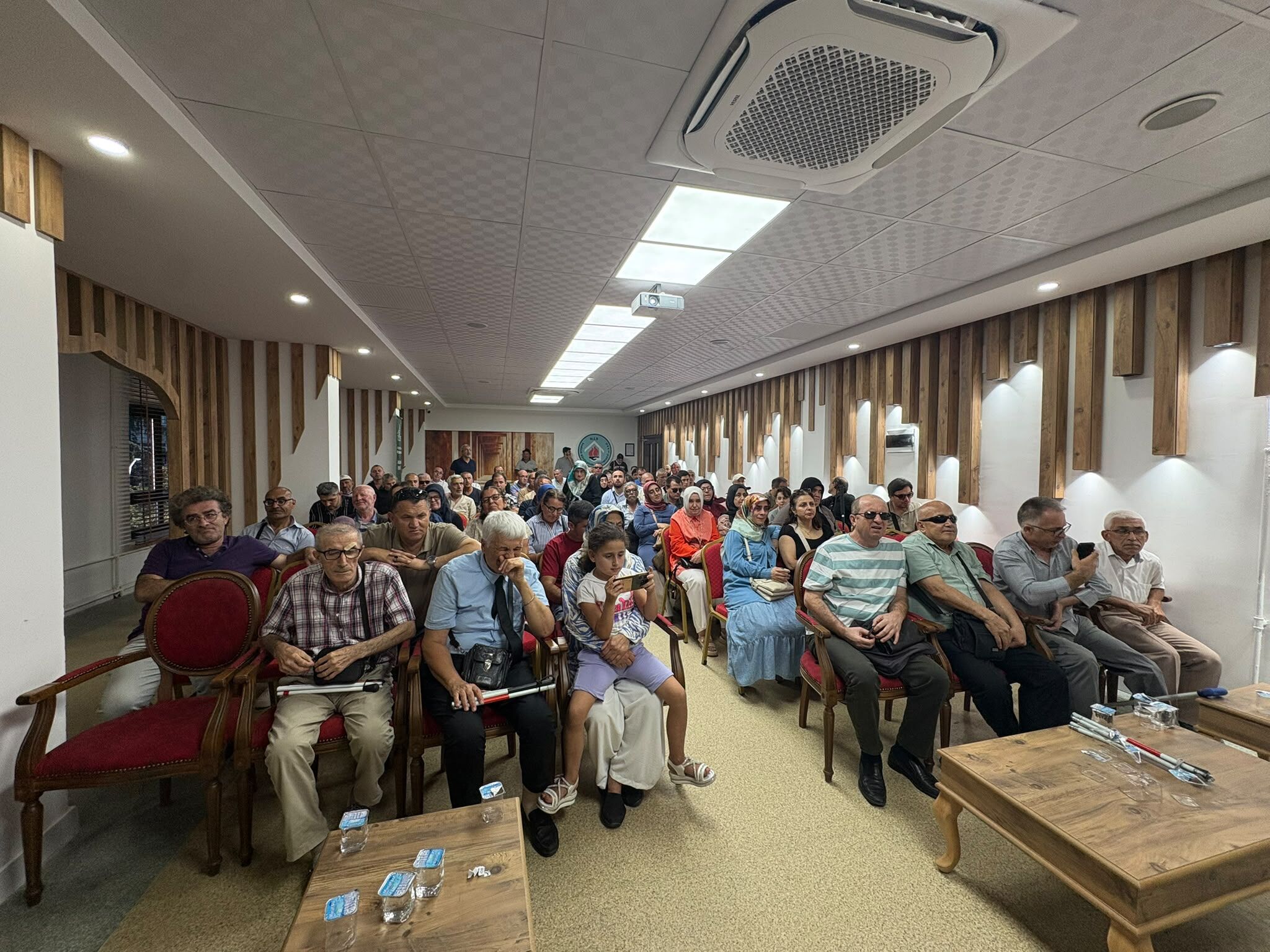 Samsun Haber: Altı Nokta Körler Derneği Samsun'da Ufuk Gürbüz güven tazeledi