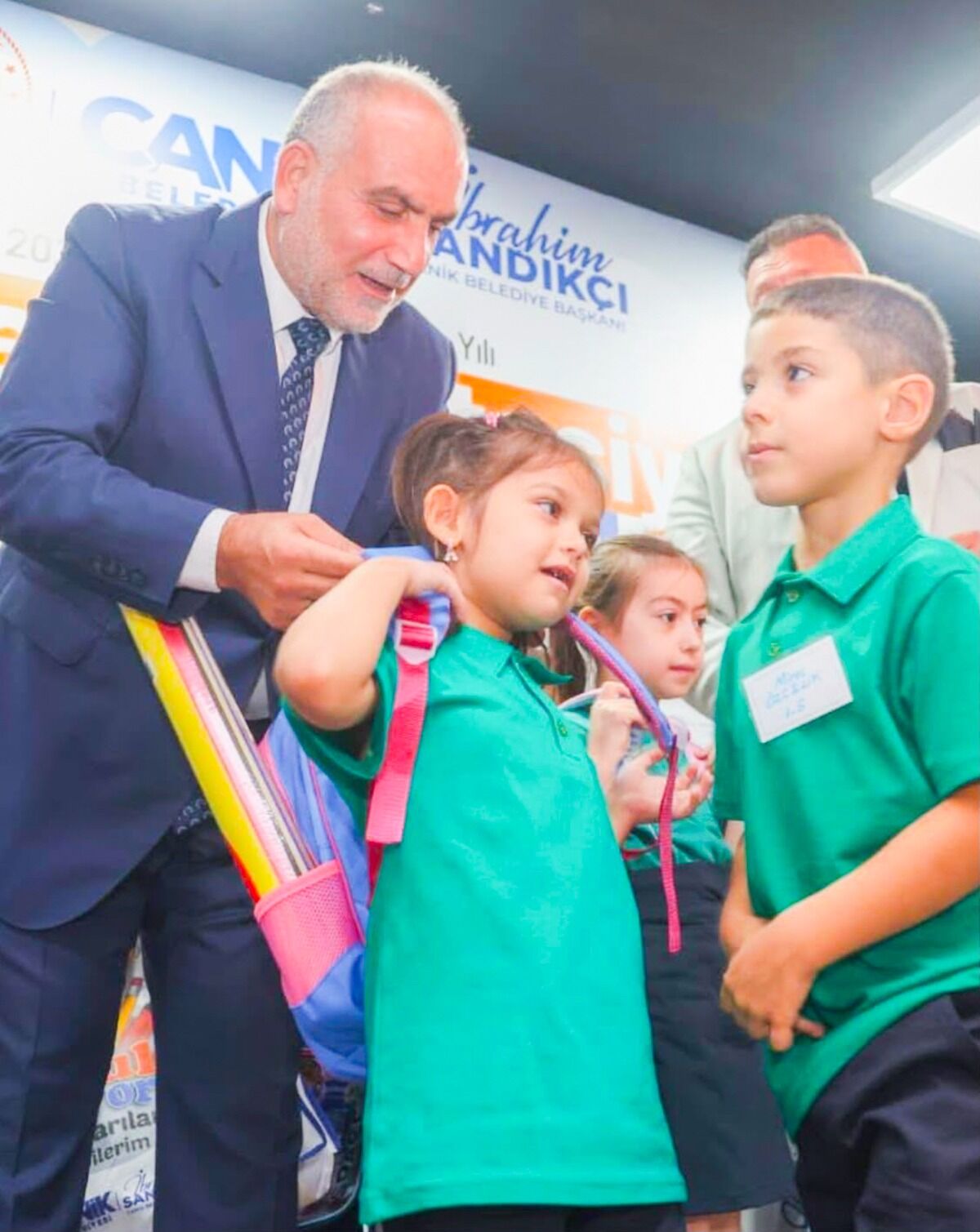SAMSUN HABER Canik Belediyesi'nden minik öğrencilere büyük jest!