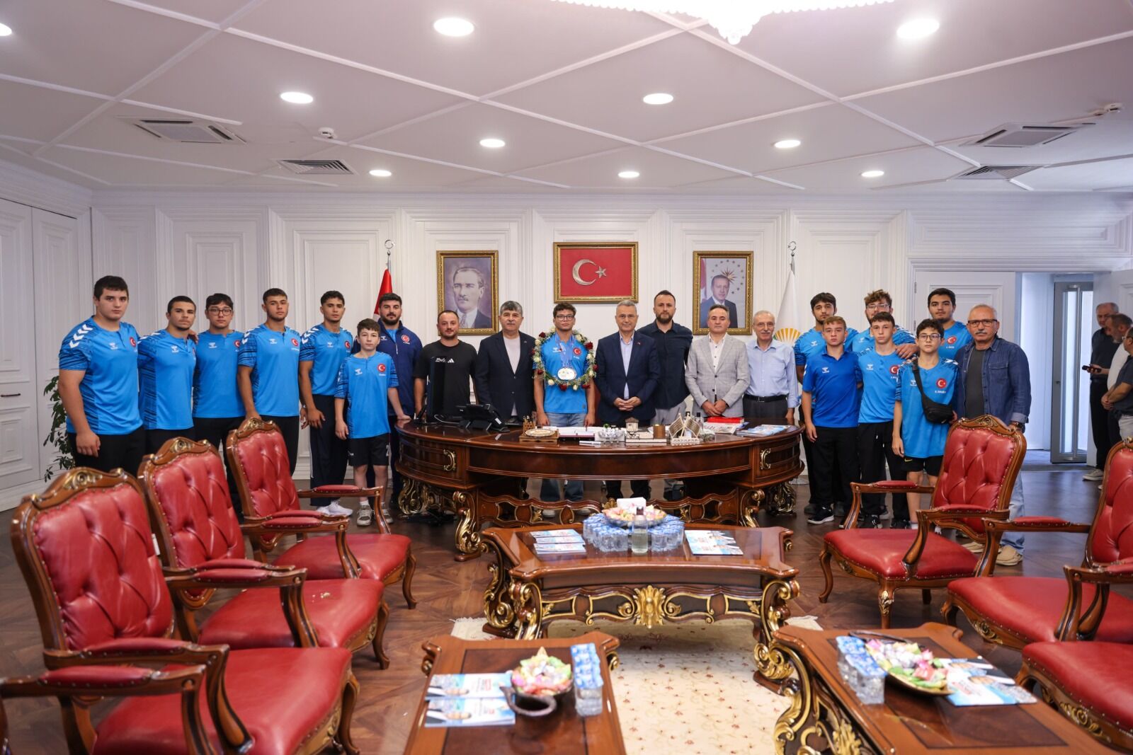 Samsun Haber: Kaya’dan Samsun’a tarihi başarı! Başkan Kurnaz makamında ağırladı