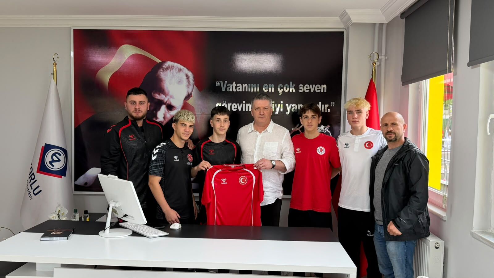 samsun haber Zorlu’dan milli boksörlere tam destek!
