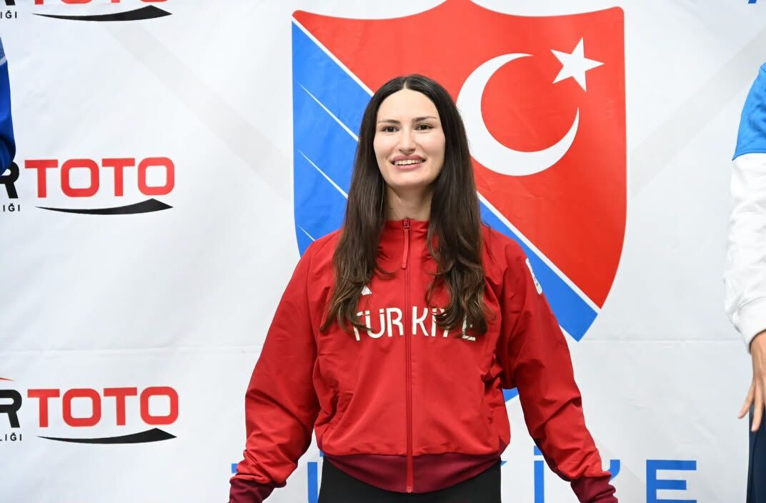 SAMSUN HABER Samsunlu Nisanur Erbil’den altın madalya!