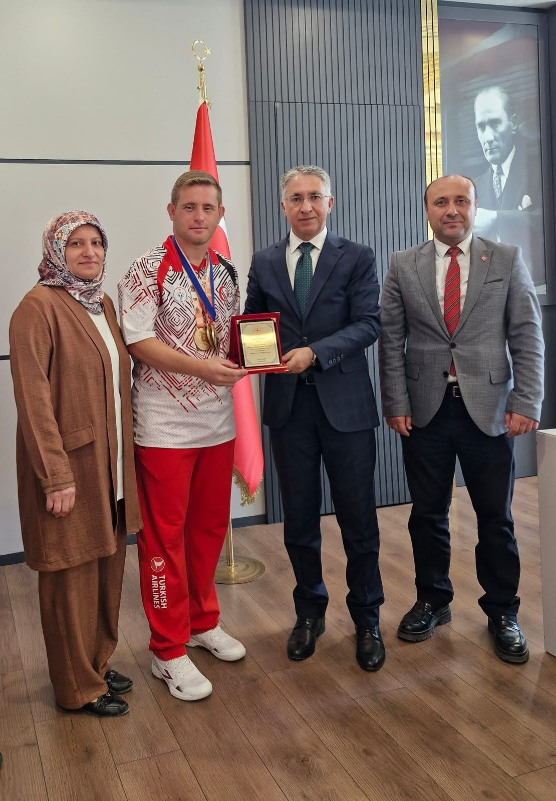 Canik’in şampiyonları Kaymakam Şeref Aydın’la buluştu!