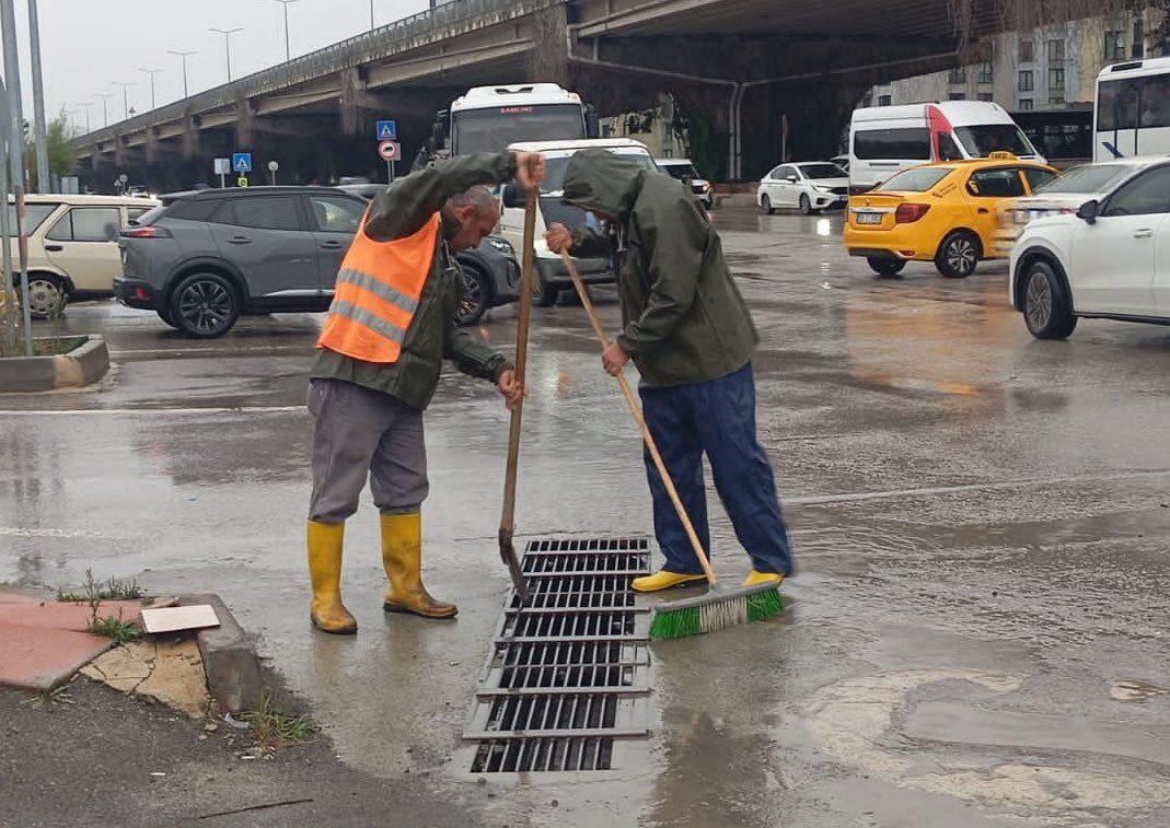 Samsun Haber: Yağmur bastırdı, Canik’te ekipler harekete geçti
