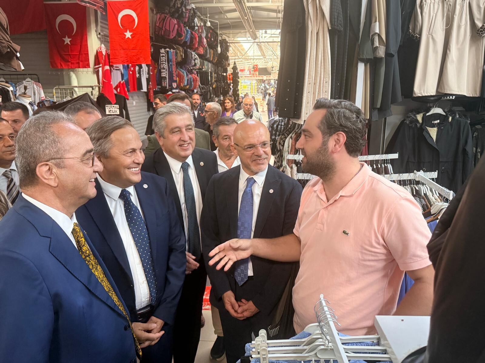 Samsun Haber: YENİ Parti heyetinden Samsun Yabancılar Çarşısı'na ziyaret